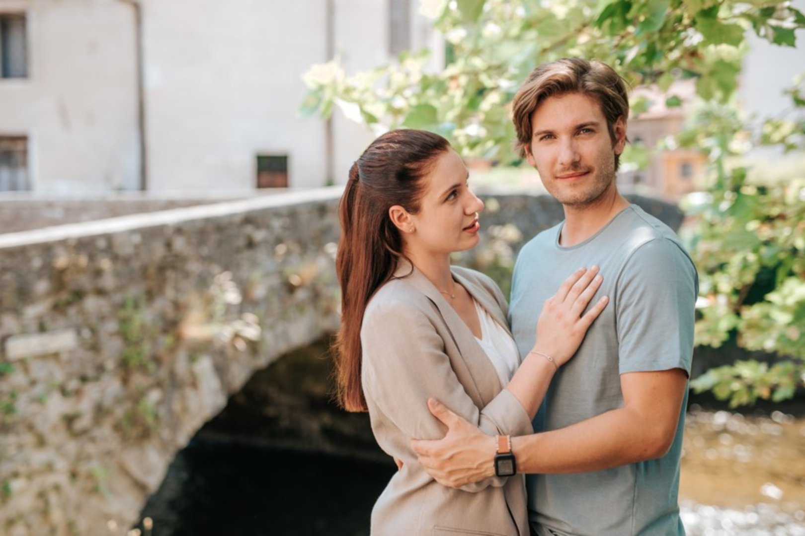 V Vipavski dolini so posneli serijo Najini mostovi